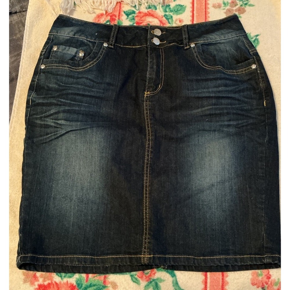 Style J Denim Faded Distressed Pockets Skirt Size 12